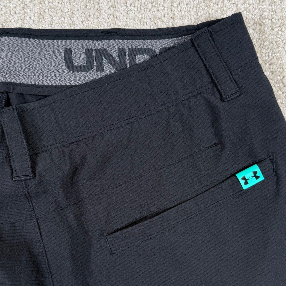 Under Armour Mens 32 Black 10" HeatGear Stretch Performance Golf Shorts